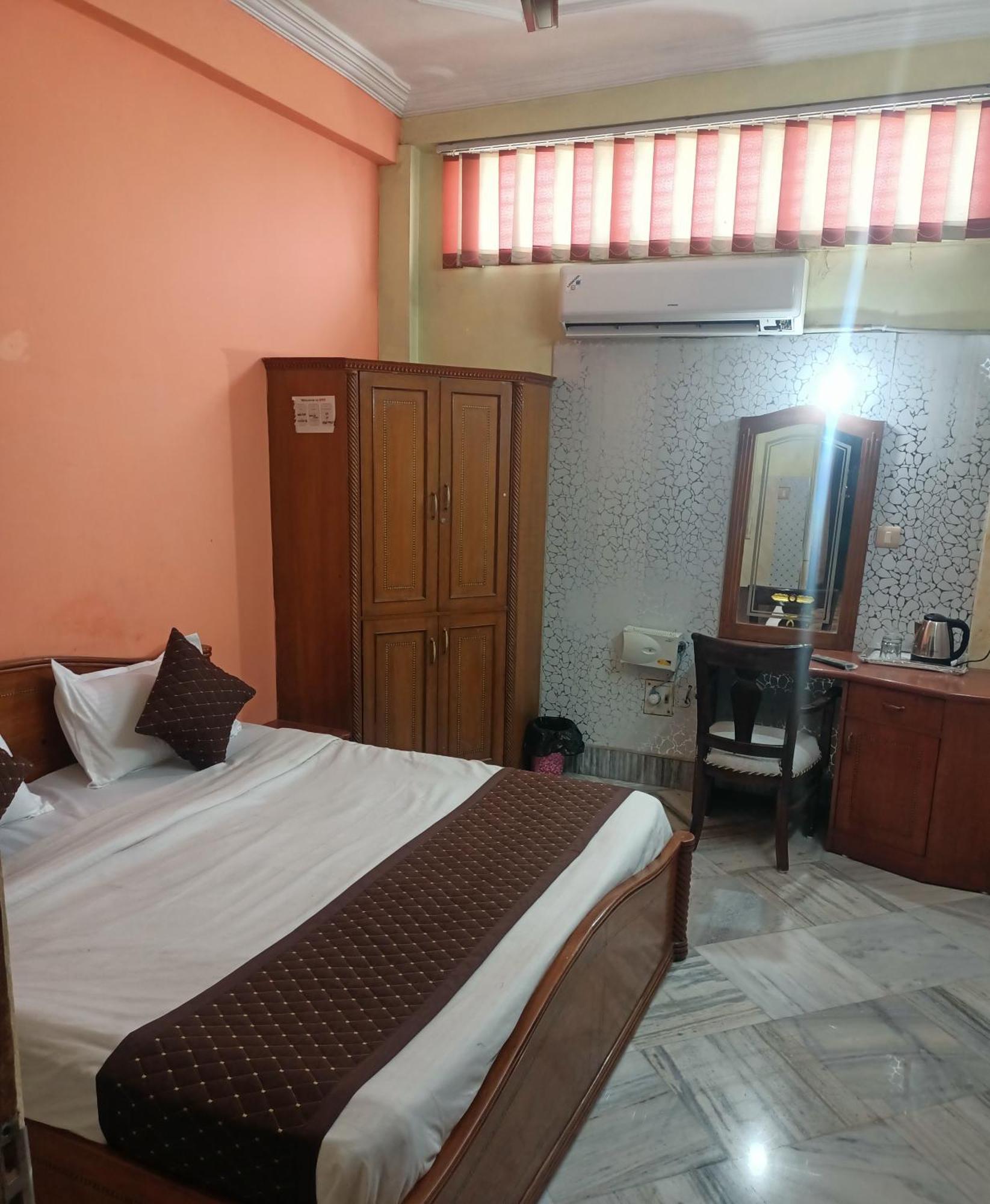Hotel Riz Varanasi Exterior photo